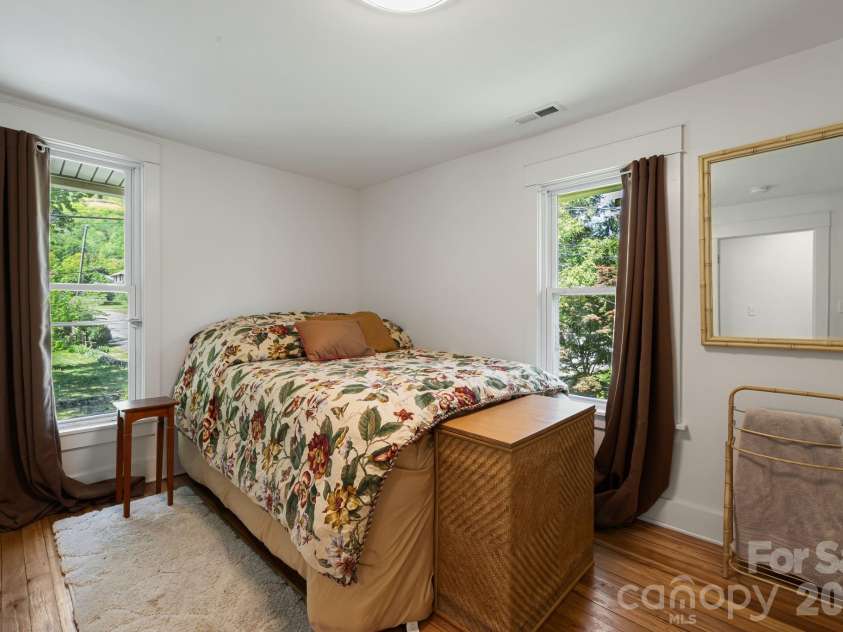 79 Walnut Street, Hot Springs, NC 28743.  MLS# CAR4371503, YatesRealty ID 14532. 
