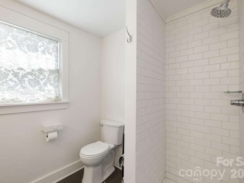 79 Walnut Street, Hot Springs, NC 28743.  MLS# CAR4371503, YatesRealty ID 14532. 