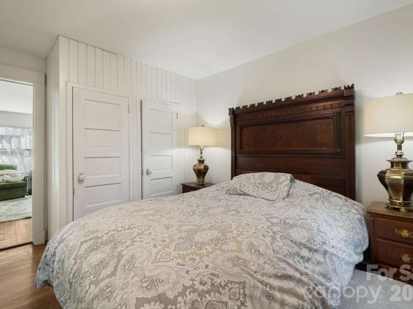 79 Walnut Street, Hot Springs, NC 28743.  MLS# CAR4371503, YatesRealty ID 14532. 
