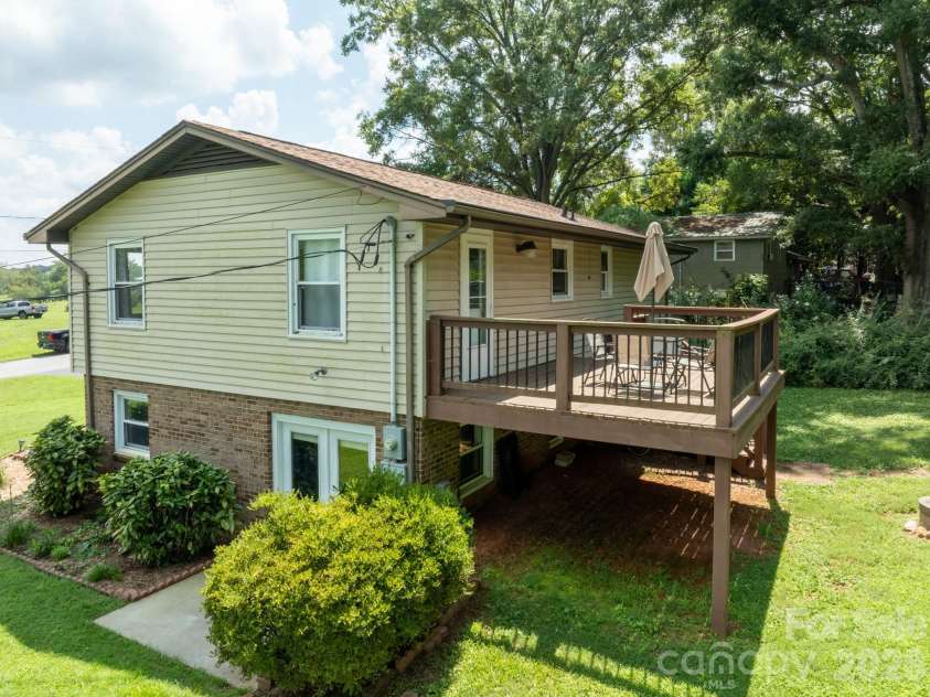 4671 Crystal Street, Claremont, NC 28610.  MLS# CAR4370461, YatesRealty ID 14534. 