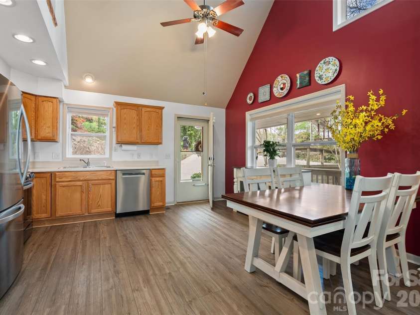 215 Atkins Loop, Lake Junaluska, NC 28745.  MLS# CAR4359248, YatesRealty ID 14536. 