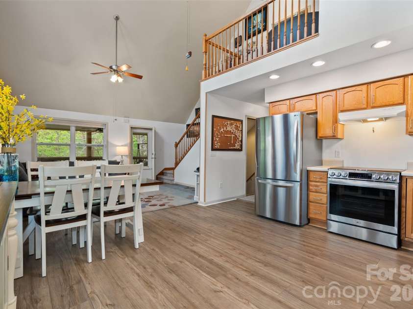 215 Atkins Loop, Lake Junaluska, NC 28745.  MLS# CAR4359248, YatesRealty ID 14536. 