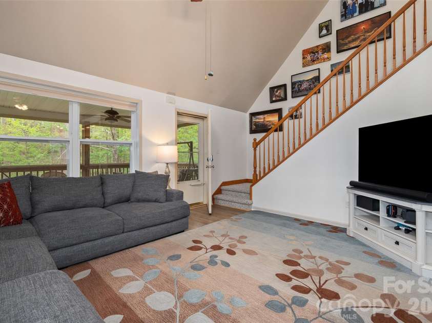 215 Atkins Loop, Lake Junaluska, NC 28745.  MLS# CAR4359248, YatesRealty ID 14536. 