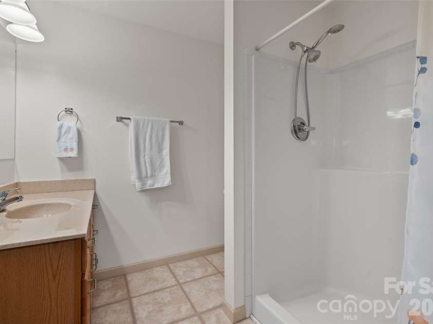 215 Atkins Loop, Lake Junaluska, NC 28745.  MLS# CAR4359248, YatesRealty ID 14536. 