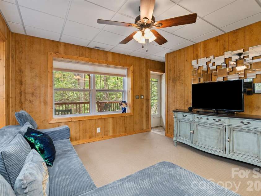 215 Atkins Loop, Lake Junaluska, NC 28745.  MLS# CAR4359248, YatesRealty ID 14536. 