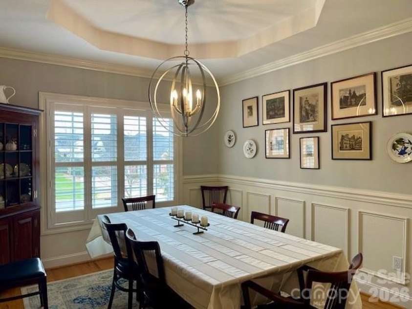 4945 Brookridge Drive, Hickory, NC 28601.  MLS# CAR4360222, YatesRealty ID 14537. 