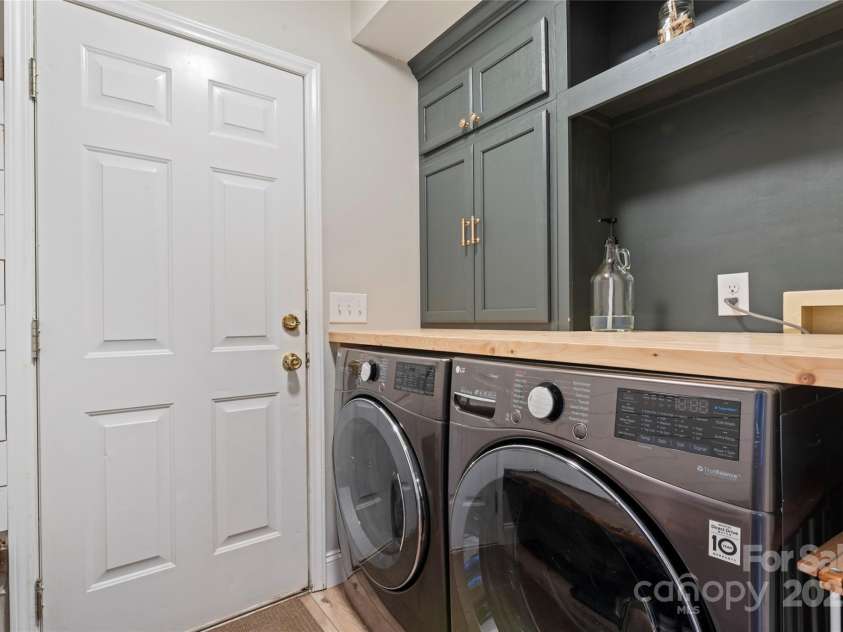 107 Claremont Way, Mooresville, NC 28117.  MLS# CAR4318678, YatesRealty ID 1454. 