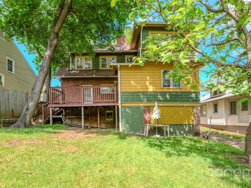 69 Austin Avenue, Asheville, NC 28801.  MLS# CAR4261007, YatesRealty ID 14540. 