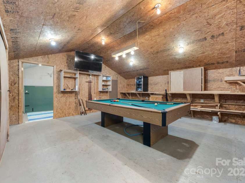 820 Peacehaven Place, Lenoir, NC 28645.  MLS# CAR4315958, YatesRealty ID 14540. 