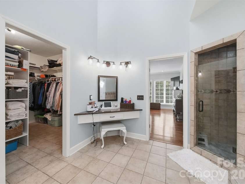 401 Stonecroft Drive, Lenoir, NC 28645.  MLS# CAR4368278, YatesRealty ID 14542. 