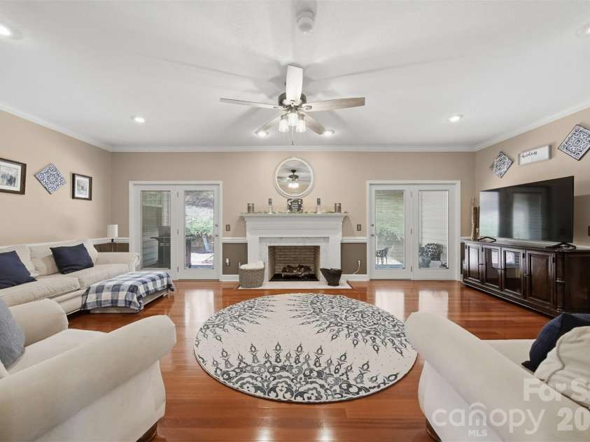 401 Stonecroft Drive, Lenoir, NC 28645.  MLS# CAR4368278, YatesRealty ID 14542. 