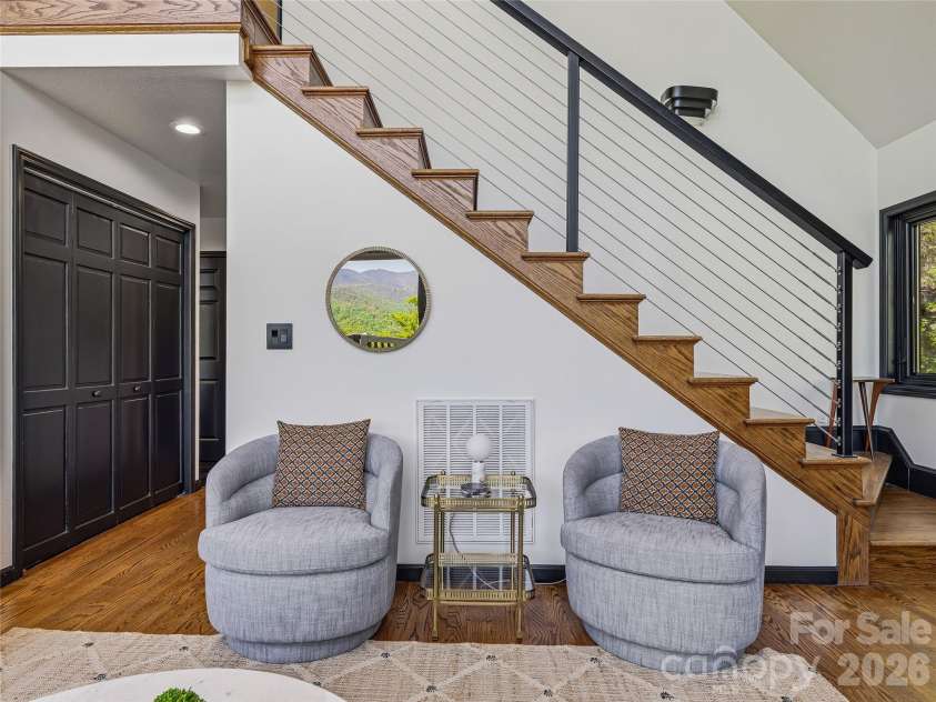 110 North Knob Lane, Weaverville, NC 28787.  MLS# CAR4370208, YatesRealty ID 14543. 