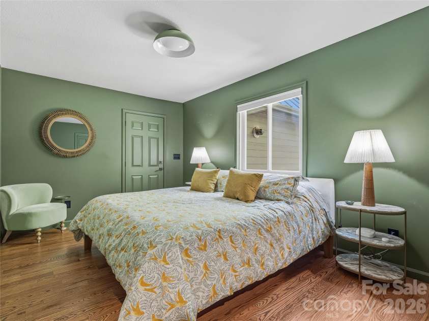 110 North Knob Lane, Weaverville, NC 28787.  MLS# CAR4370208, YatesRealty ID 14543. 