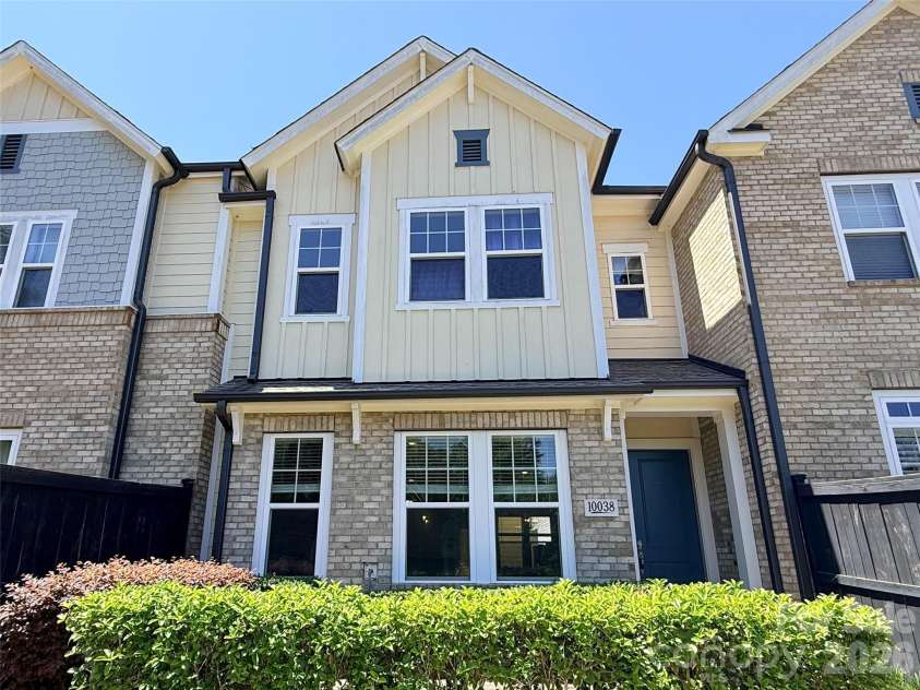 10038 Wayfair Meadow Court, Charlotte, NC 28277.  MLS# CAR4372871, YatesRealty ID 14545. 