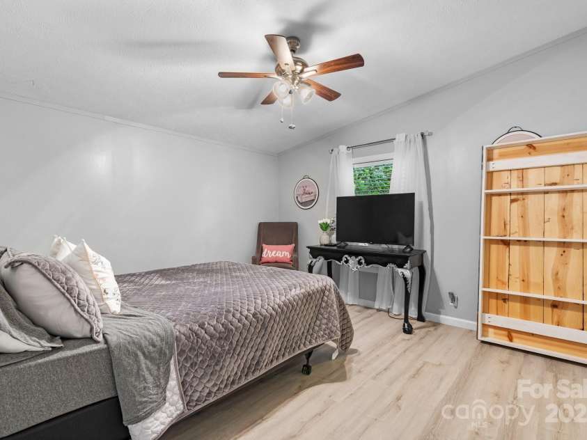 5366 Hayes Waters Road, Morganton, NC 28655.  MLS# CAR4262711, YatesRealty ID 14545. 