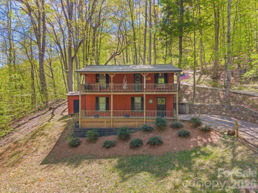 149 Greentree Lane, Canton, NC 28716.  MLS# CAR4372851, YatesRealty ID 14546. 