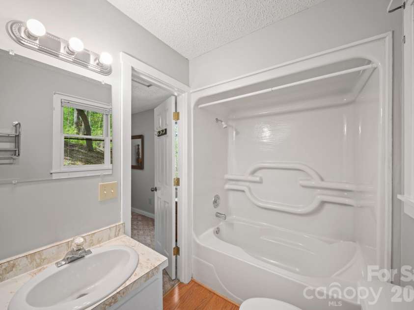 149 Greentree Lane, Canton, NC 28716.  MLS# CAR4372851, YatesRealty ID 14546. 
