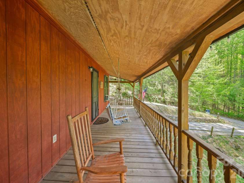 149 Greentree Lane, Canton, NC 28716.  MLS# CAR4372851, YatesRealty ID 14546. 