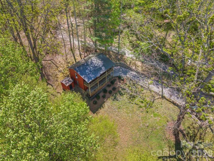 149 Greentree Lane, Canton, NC 28716.  MLS# CAR4372851, YatesRealty ID 14546. 