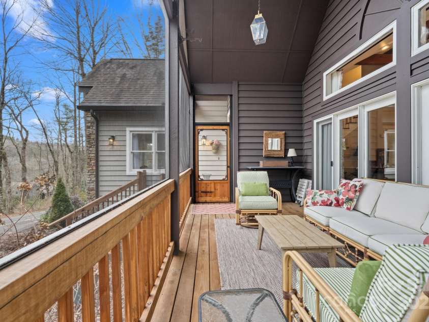 140 Lost Trail, Highlands, NC 28741.  MLS# CAR4259690, YatesRealty ID 14548. 