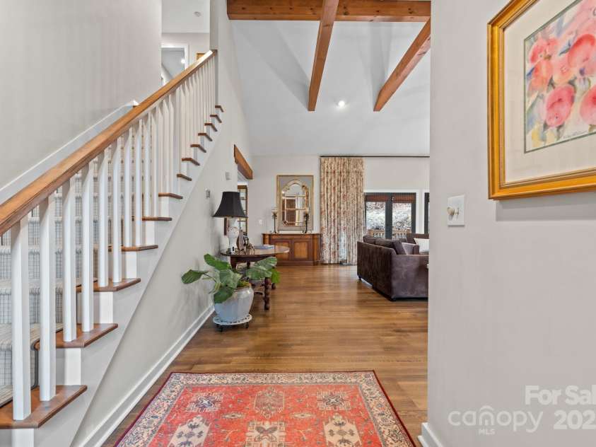 140 Lost Trail, Highlands, NC 28741.  MLS# CAR4259690, YatesRealty ID 14548. 