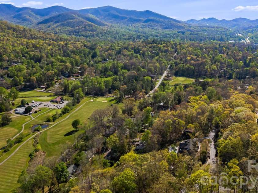 144 Hilltop Road, Black Mountain, NC 28711.  MLS# CAR4368587, YatesRealty ID 14548. Golf course view