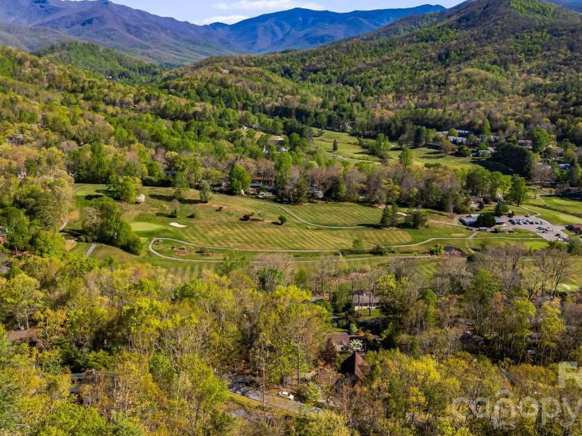 144 Hilltop Road, Black Mountain, NC 28711.  MLS# CAR4368587, YatesRealty ID 14548. Golf course view