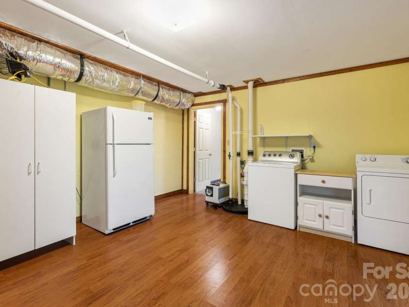 144 Hilltop Road, Black Mountain, NC 28711.  MLS# CAR4368587, YatesRealty ID 14548. Laundry/utility room