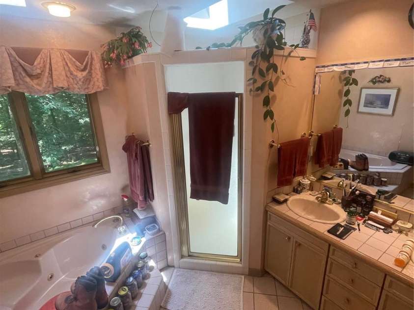 2505 White Thorne Lane, Waxhaw, NC 28173.  MLS# CAR4262852, YatesRealty ID 14549. 