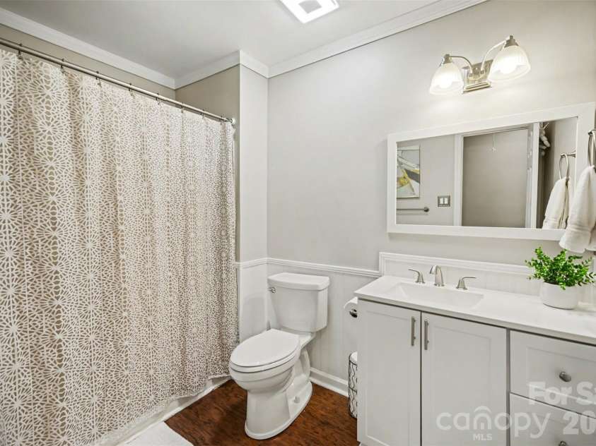 2706 Lytham Drive, Charlotte, NC 28210.  MLS# CAR4373148, YatesRealty ID 14549. 