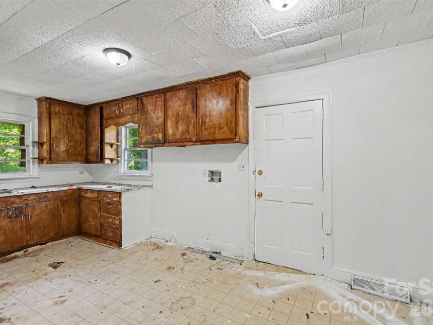 1224 Bailey Street, Albemarle, NC 28001.  MLS# CAR4380736, YatesRealty ID 1455. Kitchen
