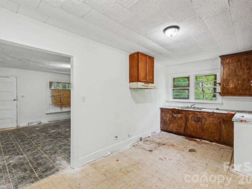 1224 Bailey Street, Albemarle, NC 28001.  MLS# CAR4380736, YatesRealty ID 1455. Kitchen