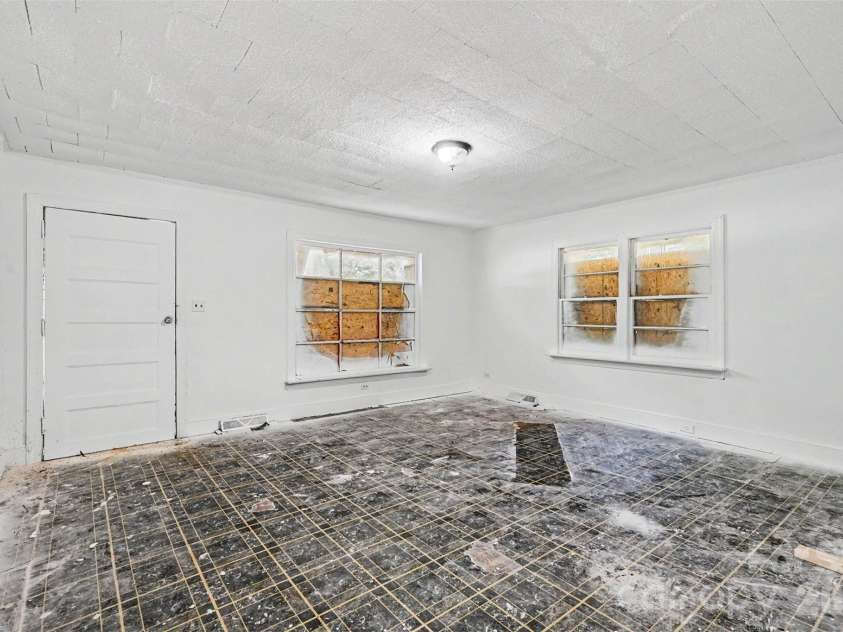 1224 Bailey Street, Albemarle, NC 28001.  MLS# CAR4380736, YatesRealty ID 1455. Living Room