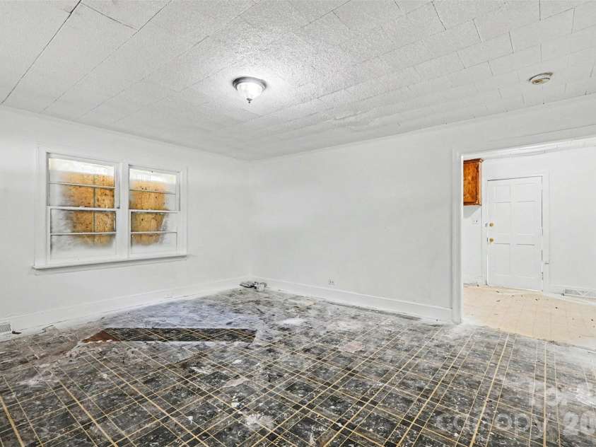 1224 Bailey Street, Albemarle, NC 28001.  MLS# CAR4380736, YatesRealty ID 1455. Living Room