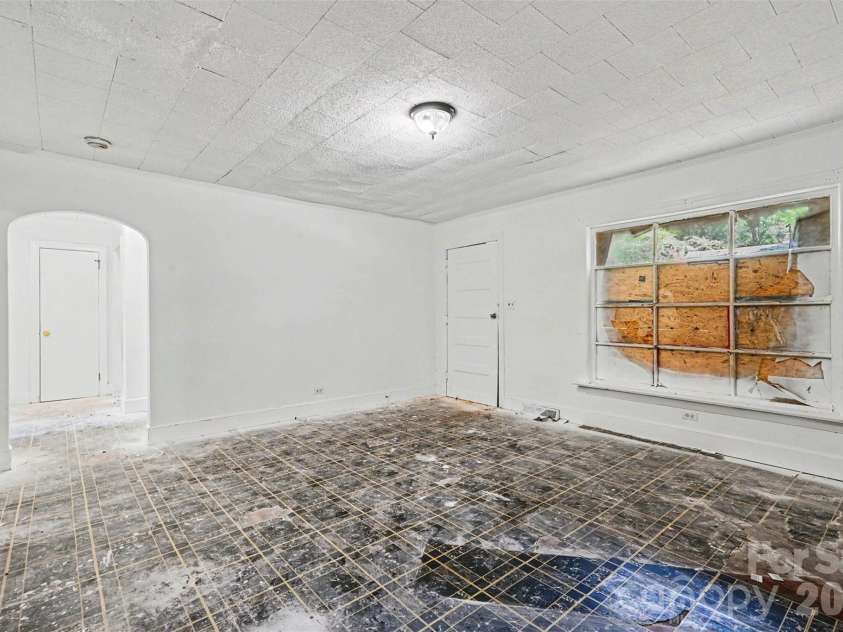 1224 Bailey Street, Albemarle, NC 28001.  MLS# CAR4380736, YatesRealty ID 1455. Living Room