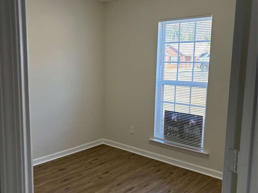 1415 Bells Knox Road, Charlotte, NC 28214.  MLS# CAR4201054, YatesRealty ID 1455. 