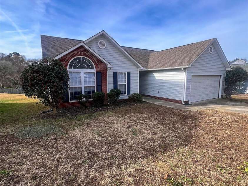 1415 Bells Knox Road, Charlotte, NC 28214.  MLS# CAR4201054, YatesRealty ID 1455. 