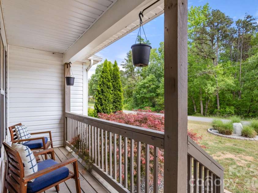7172 Rolling Hills Drive, Sherrills Ford, NC 28673.  MLS# CAR4371781, YatesRealty ID 14550. 