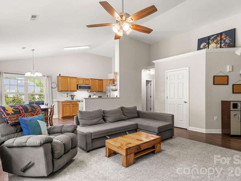 7172 Rolling Hills Drive, Sherrills Ford, NC 28673.  MLS# CAR4371781, YatesRealty ID 14550. 