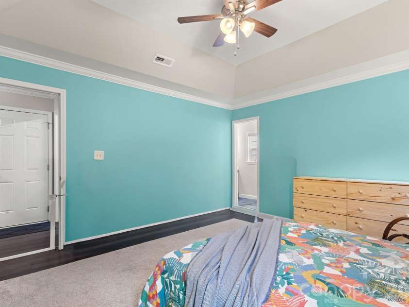 7172 Rolling Hills Drive, Sherrills Ford, NC 28673.  MLS# CAR4371781, YatesRealty ID 14550. 