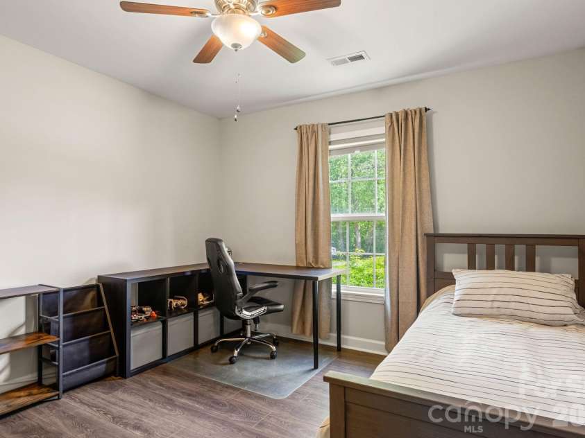 7172 Rolling Hills Drive, Sherrills Ford, NC 28673.  MLS# CAR4371781, YatesRealty ID 14550. 