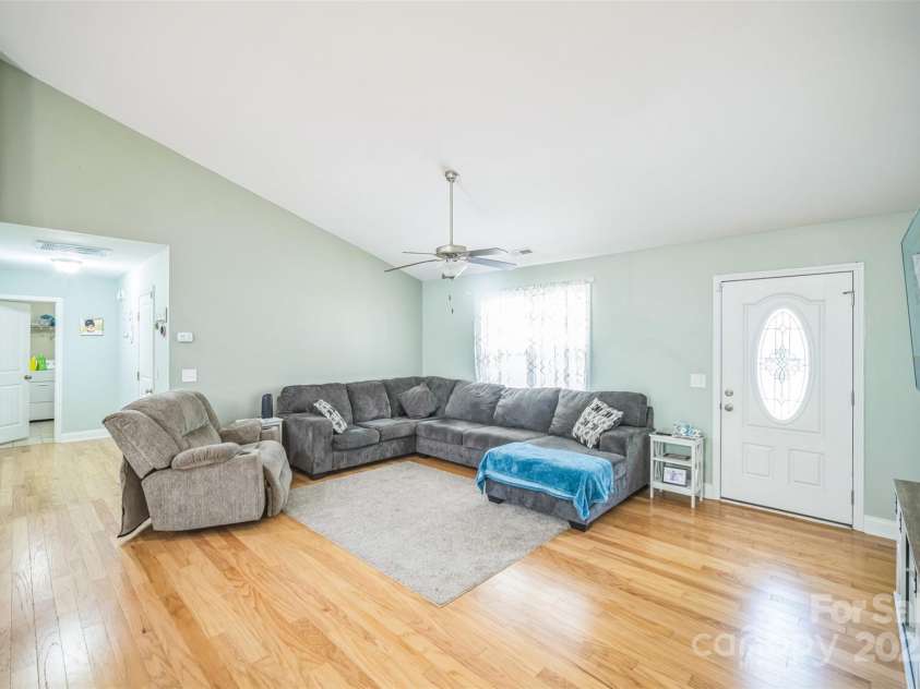 239 Shellbank Drive, Sneads Ferry, NC 28460.  MLS# CAR4278830, YatesRealty ID 14551. 