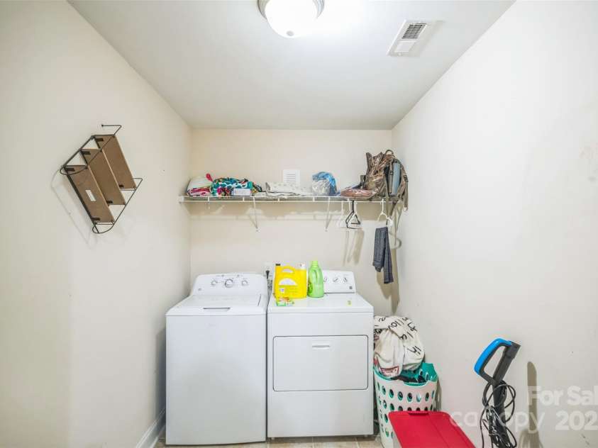 239 Shellbank Drive, Sneads Ferry, NC 28460.  MLS# CAR4278830, YatesRealty ID 14551. 