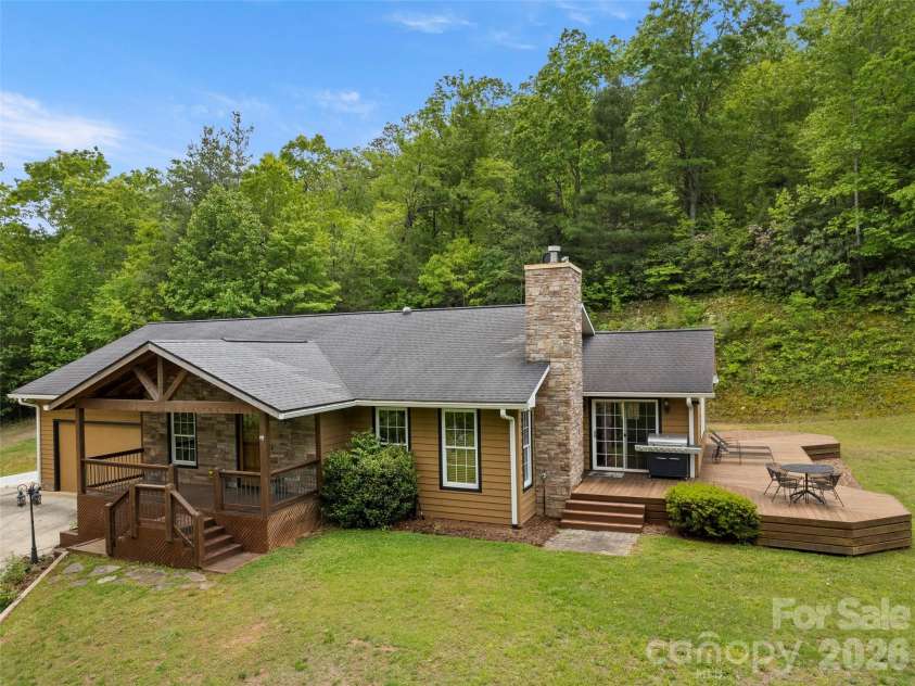 609 Fork Road, Black Mountain, NC 28711.  MLS# CAR4372652, YatesRealty ID 14551. 