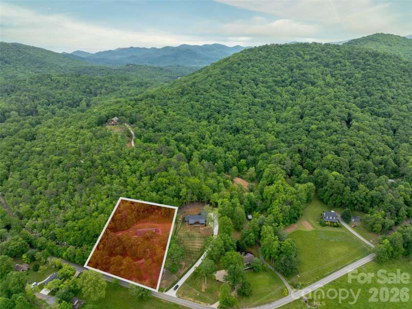 609 Fork Road, Black Mountain, NC 28711.  MLS# CAR4372652, YatesRealty ID 14551. 