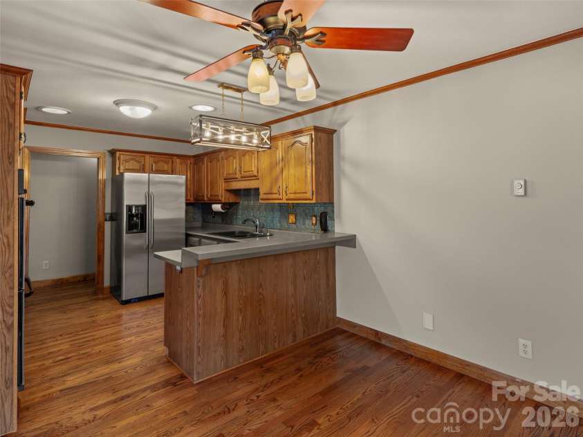 609 Fork Road, Black Mountain, NC 28711.  MLS# CAR4372652, YatesRealty ID 14551. 