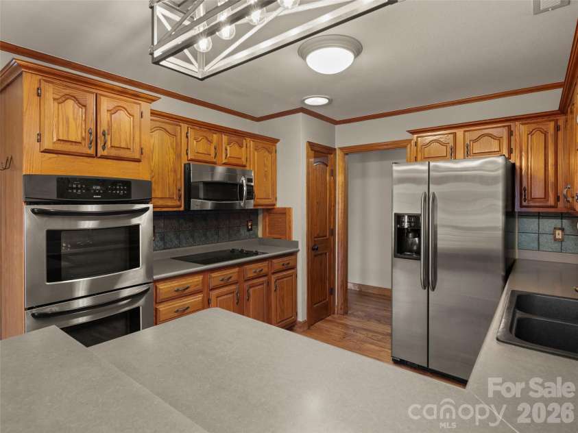 609 Fork Road, Black Mountain, NC 28711.  MLS# CAR4372652, YatesRealty ID 14551. 