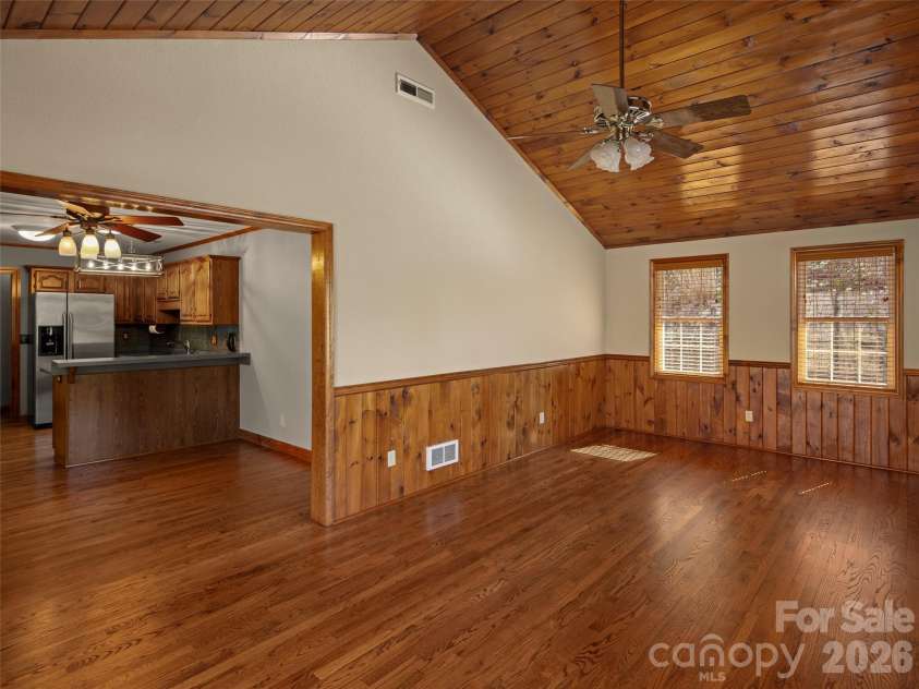 609 Fork Road, Black Mountain, NC 28711.  MLS# CAR4372652, YatesRealty ID 14551. 