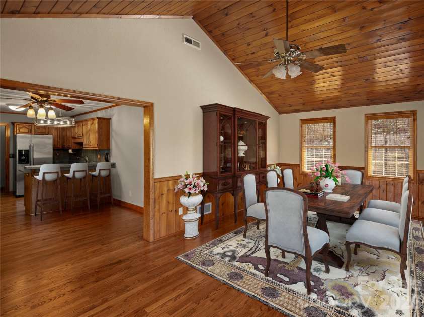 609 Fork Road, Black Mountain, NC 28711.  MLS# CAR4372652, YatesRealty ID 14551. 