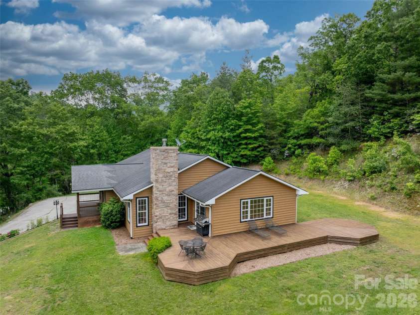 609 Fork Road, Black Mountain, NC 28711.  MLS# CAR4372652, YatesRealty ID 14551. 